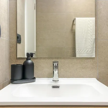 Flatguest Urban Haven Apartament